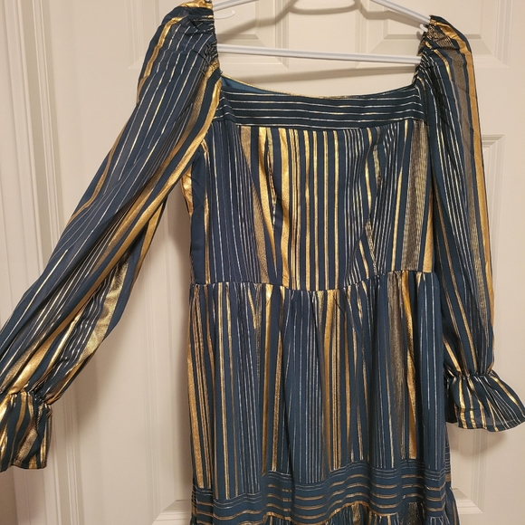 Dark green and gold long sleeve square neck dress - Picture 3 of 4